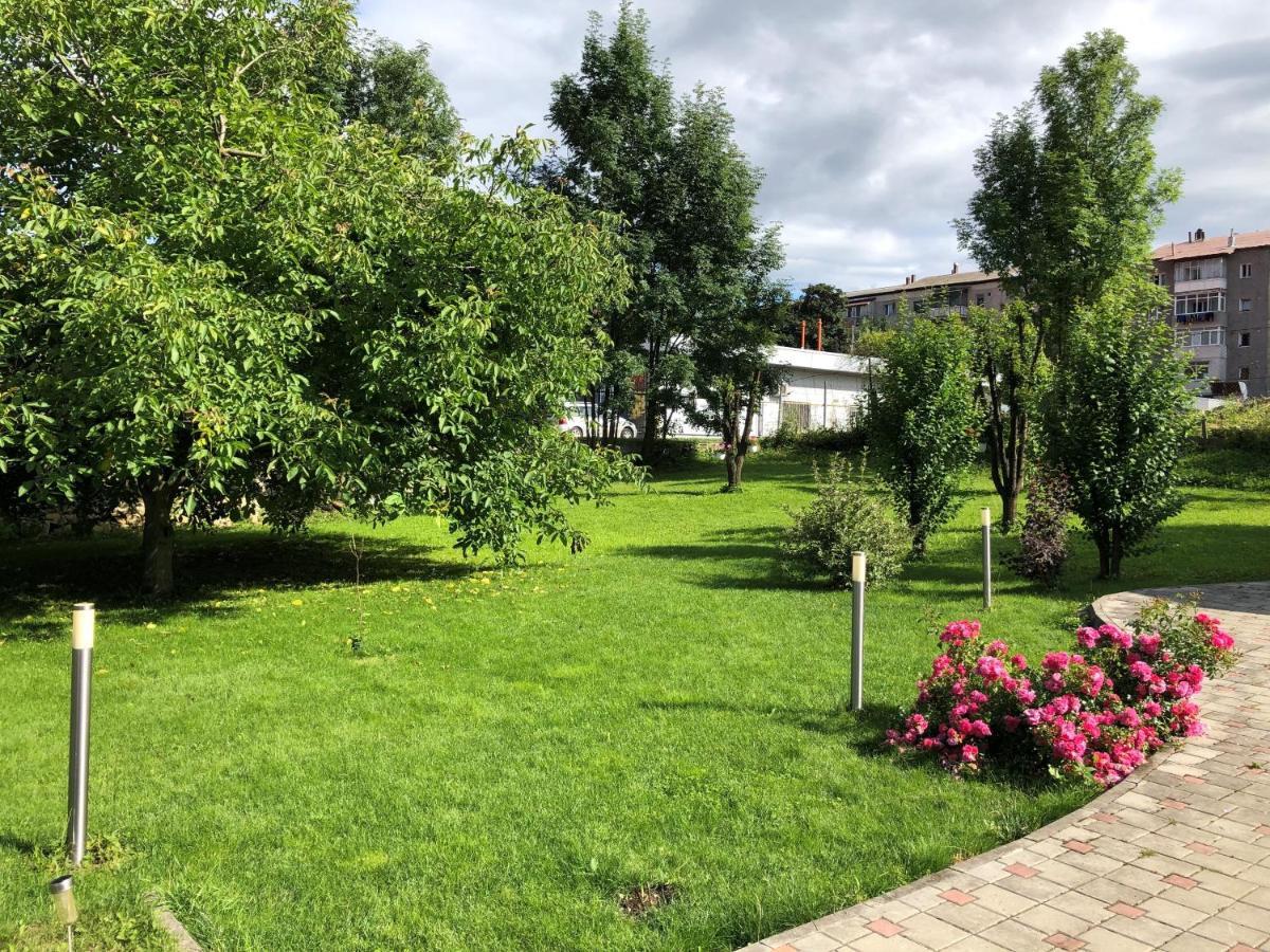 Villa Coca Câmpulung Moldovenesc Exteriör bild